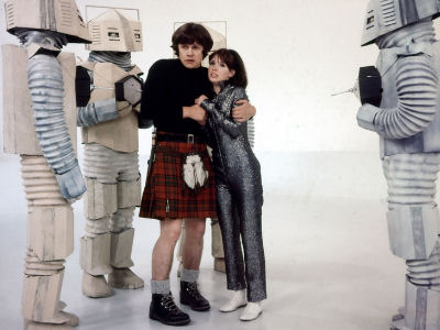 Zoe and Jamie with the white robots in The Mind Robber