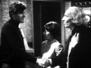 The Doctor says farewell to Steven as the distressed Dodo looks on